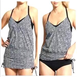 Athleta Laguna Side Scrunch Black and White Tankini Size 32 B/C